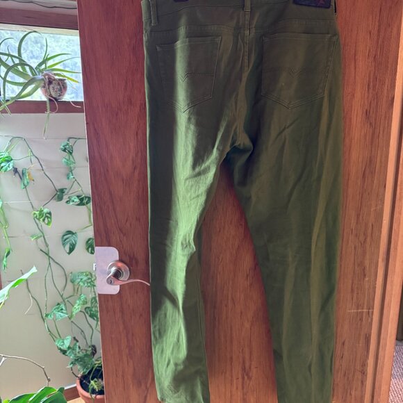 Slim Fit Mens Green Jeans (size 34) - Picture 4 of 5